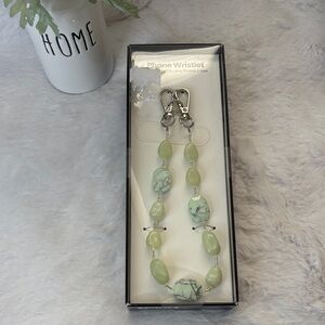 Women’s Green Bead Phone Wristlet - Unbranded